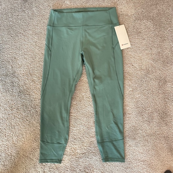 lululemon athletica Pants - Lululemon In Movement 7/8 Tight *Everlux 25"